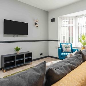 3-Bed Scouse House Near Anfield & Goodison