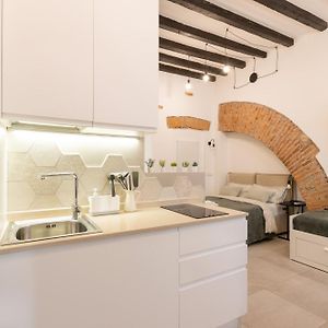 Bricks & Beams Studio In The Key Area Of Milan