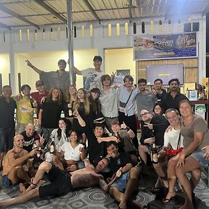 Apower Hostel & Club