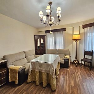 Appartement à 3 Chambres à Coucher