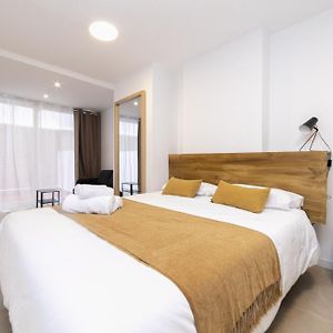 Luxury VII - Ferga Suites
