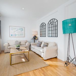 Appartement à 3 Chambres à Coucher