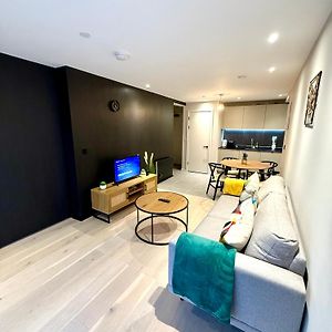 Appartement à 2 Chambres à Coucher