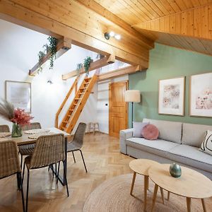 Delux Romantic Stay Prague