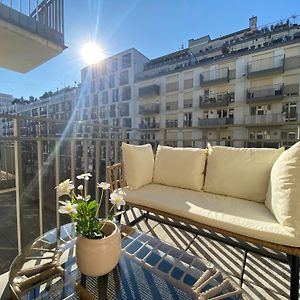 Appartement à 2 Chambres à Coucher