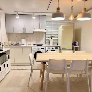Appartement à 2 Chambres à Coucher