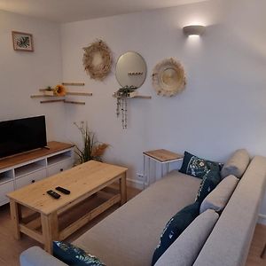 Appartement à 2 Chambres à Coucher