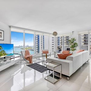4 Bedroom Condo With Stunning Balcony View
