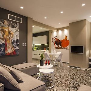 Ma Maison Nο 1, Penthouse, Acropolis And Lycabettus View, Ultra High Speed Internet 300 Mbps, 15' To Acropolis By Metro, 1' From Metro Station