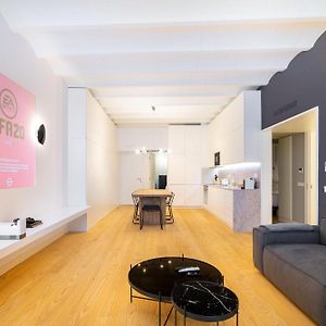 Whome | Ls48 Prime Location Upscale Family Apartment