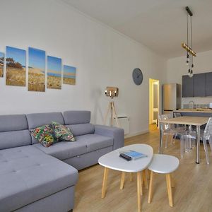 Appartement à 3 Chambres à Coucher