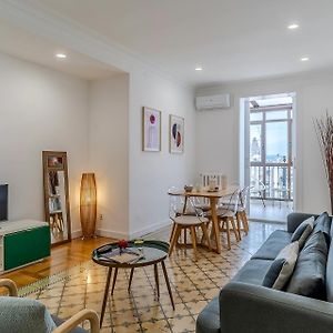 Appartement à 3 Chambres à Coucher