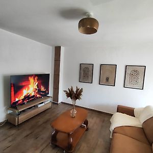 Appartement à 2 Chambres à Coucher