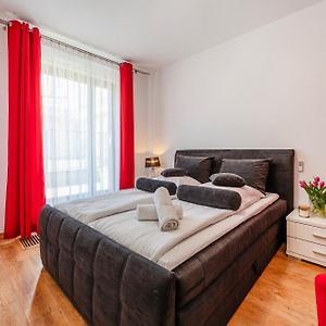 Appartement de Luxe à 2 Chambres à Coucher