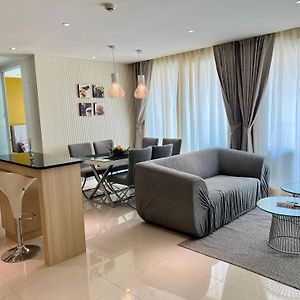 Appartement à 2 Chambres à Coucher