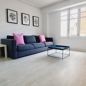 Appartement à 3 Chambres à Coucher
