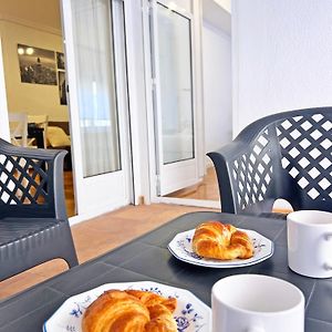 Appartement à 2 Chambres à Coucher