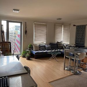 Appartement à 2 Chambres à Coucher