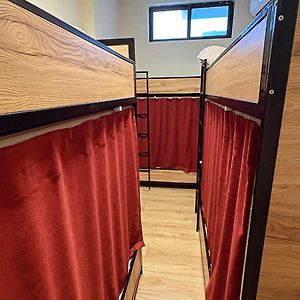 Dormitory Room Mixed