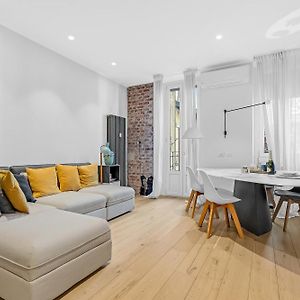 Appartement à 2 Chambres à Coucher