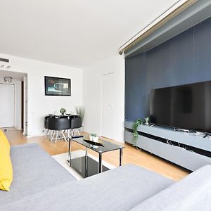 Appartement à 2 Chambres à Coucher