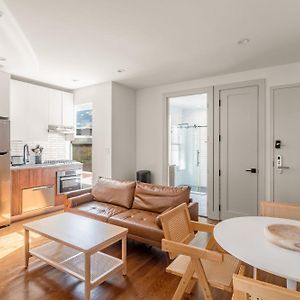 Appartement à 3 Chambres à Coucher
