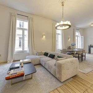 Appartement à 2 Chambres à Coucher