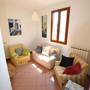 Appartement à 3 Chambres à Coucher