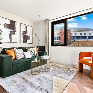 Appartement à 2 Chambres à Coucher