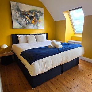 Galway City Dockland Apartment, 2 Bed, 2 Bath With Parking