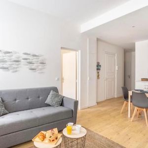 Appartement à 2 Chambres à Coucher