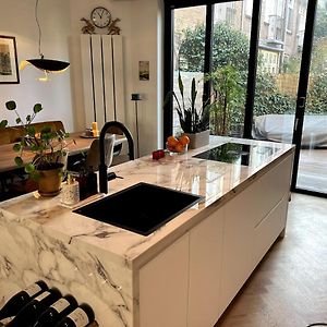 Appartement à 3 Chambres à Coucher