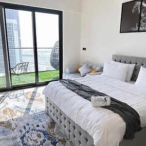 Binghatti Canal Suites Smart Home By Kings Holiday