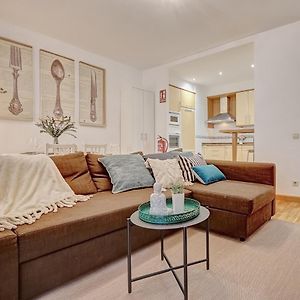 Appartement à 2 Chambres à Coucher