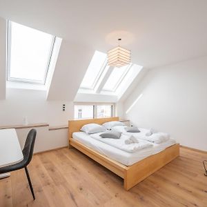 Appartement à 2 Chambres à Coucher