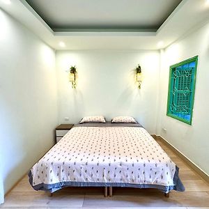 Shii Apartment