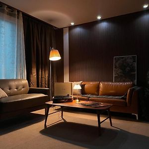 Appartement à 3 Chambres à Coucher