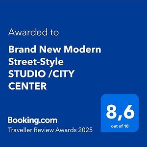 Brand New Modern Street-Style Studio /City Center