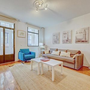 Appartement à 2 Chambres à Coucher