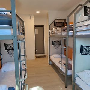 Chambre Juste Pour Femmes Dortoir