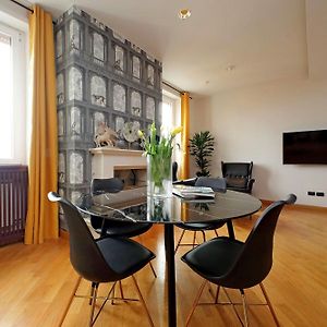 Suity I Monkeys Apartment