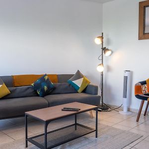 Appartement à 2 Chambres à Coucher