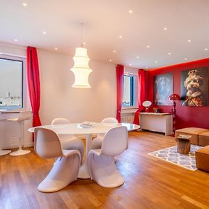 Appartement à 2 Chambres à Coucher