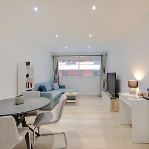 Newly Renovated Charming Downtown Apartment