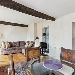 Appartement à 2 Chambres à Coucher