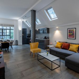 Appartement à 3 Chambres à Coucher