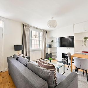 Appartement à 2 Chambres à Coucher