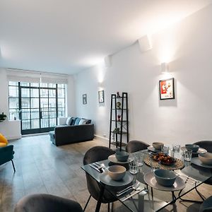 Appartement à 2 Chambres à Coucher