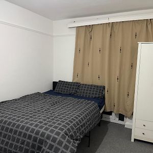 Chambre Budgétée Lit King-Size