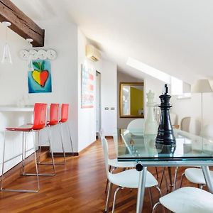 Appartement de Luxe à 3 Chambres à Coucher